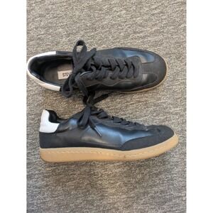 Steve Madden Darwin Sneakers Women's 7 Black Gum Sole Low Top DARW01S1